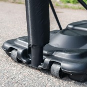 Fyllbar bas 110 L med transporthjul på Court Champ portabel basketkorg