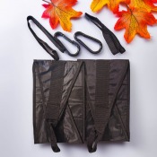 HEfitness Ab Straps i svart med två remmar och metallkrokar, fotograferade i närbild med orangea detaljer.