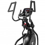 Gymstick PRO20.0 crosstrainer i sned sidovy som visar höga handtag och stabil ram