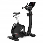 Motionscykel Gymstick PRO20.0 med upprätt ram, styre och sadel i svart utförande, sedd från sidan