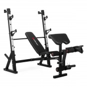 Weight Bench WB8.0 träningsbänk med skivstångsställning och benstöd, sedd i sned vinkel.