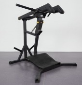 Impulse IFP1707 Leverage Squat Calf Black fotograferad i studio
