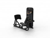 Impulse PL9010 Leg Press Calf Raise benmaskin i svart, sedd snett bakifrån med sits och fotplatta