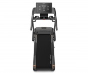 Master Fitness T50 löpband sedd framifrån med centrerad konsol och rektangulär löpyta