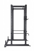 Alpha Power Rack power rack i svart stål med fyrkantig ram och pullup-stång, sedd framifrån.