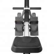 Gymstick Air Rower Pro roddmaskin sedd bakifrån i uppfällt förvaringsläge med stabil bas och bakre fotstöd