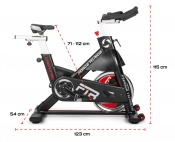 Gymstick Pro FTR Indoor Racer spinningcykel sedd i sned vinkel med tydlig ramgeometri och svänghjul.