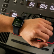 Direktkoppling med apple watch på ditt T9 löpband