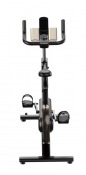 Spinningcykel med justerbart styre och sadelstolpe, sedd framifrån med stabilt stödben.