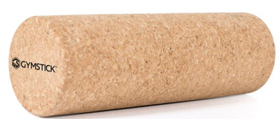 Fasciarulle i kork med cylindrisk form och naturlig brun yta på vit bakgrund.