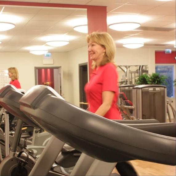 Träningslokalen hos Enebybergs Gym och Rehab på Enebytorg